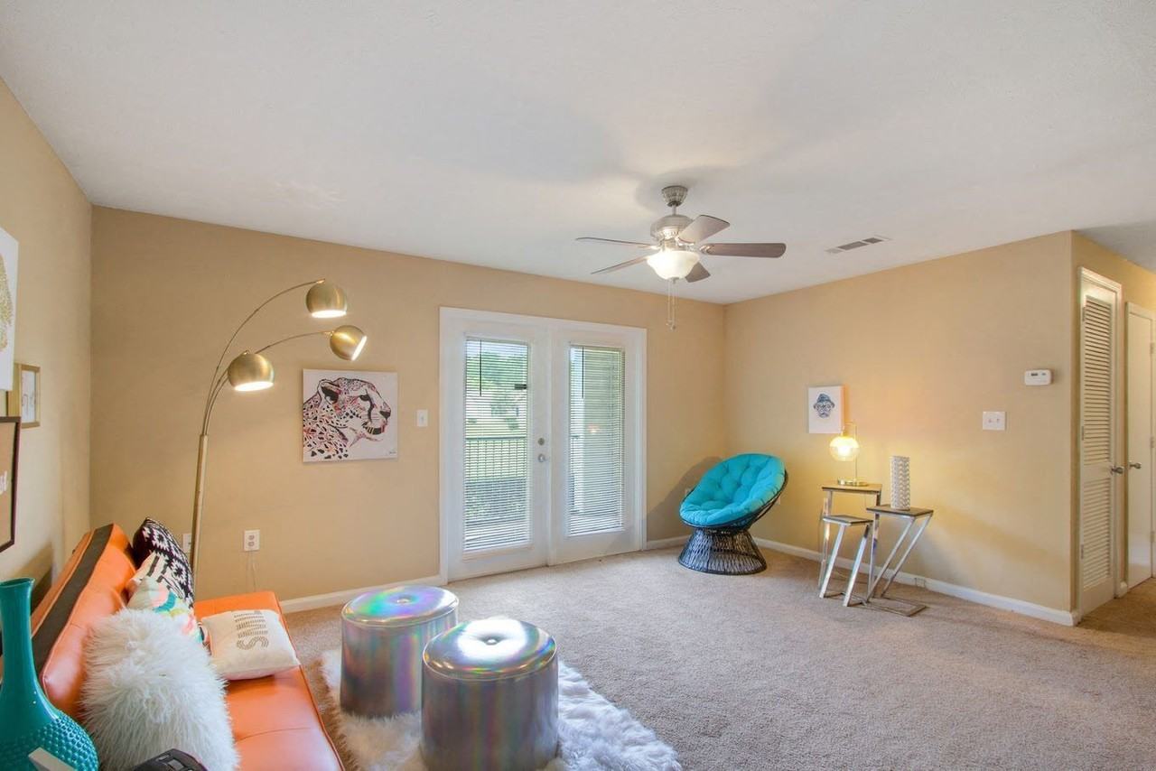 White Oak Estates Apartments - Photo 7 of 12