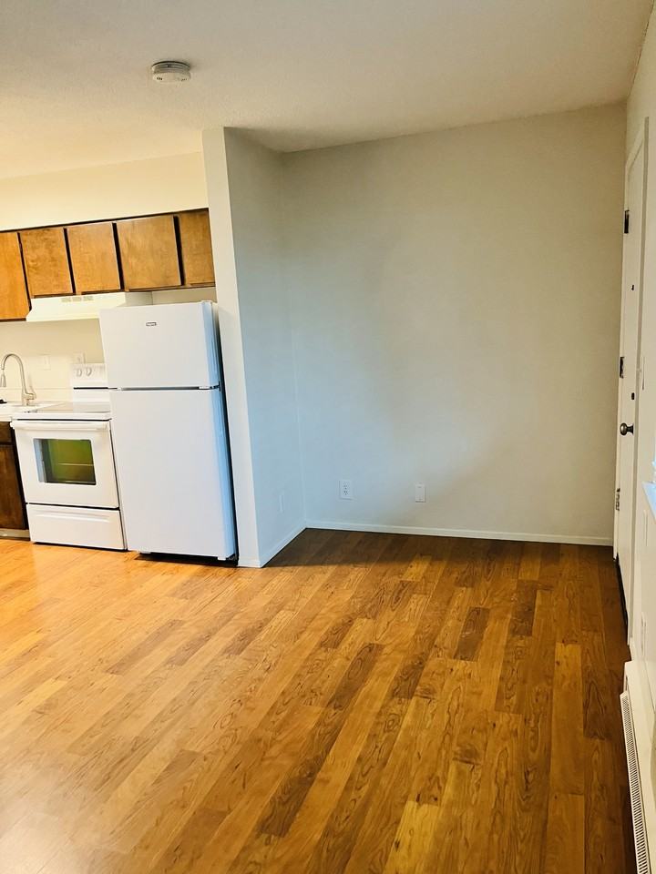 The Carlyle - Photo 2 of 37