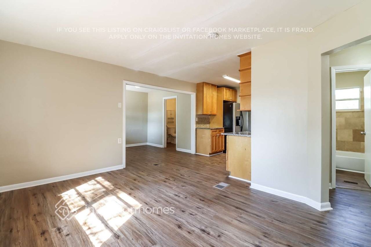 5213 45th Ave N - Photo 7 of 17