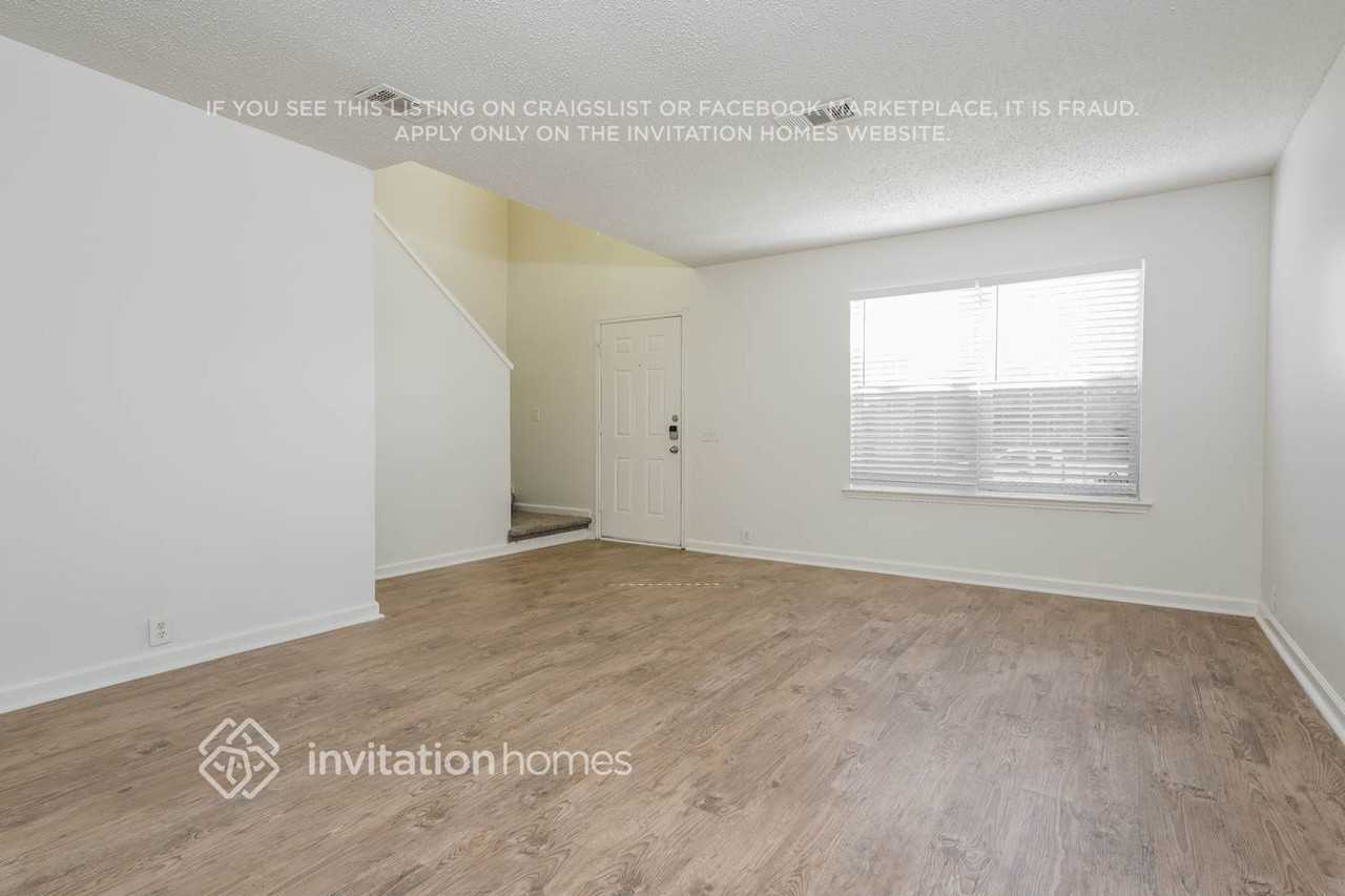 115 Amber Ridge Dr - Photo 5 of 18