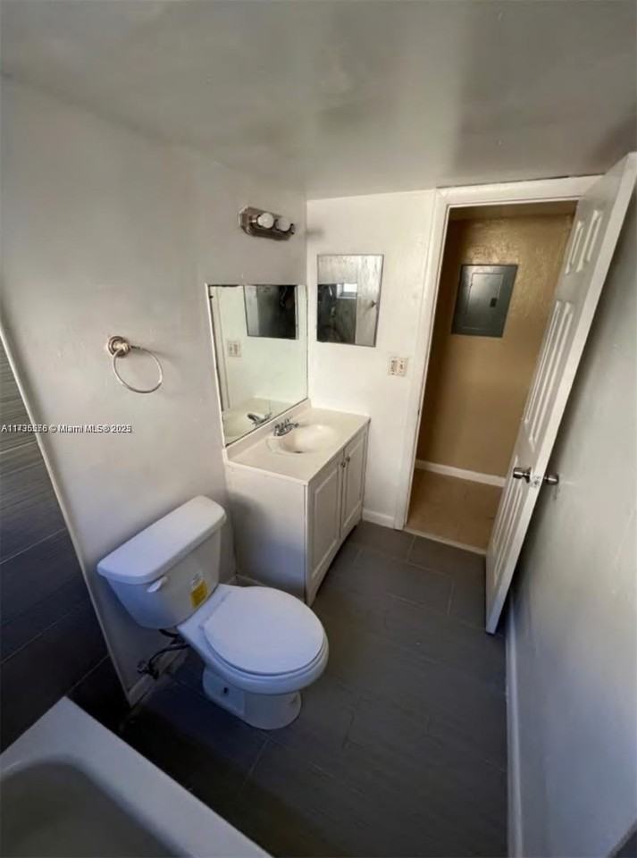 624 Sw 16th Ave #C - Photo 6 of 26