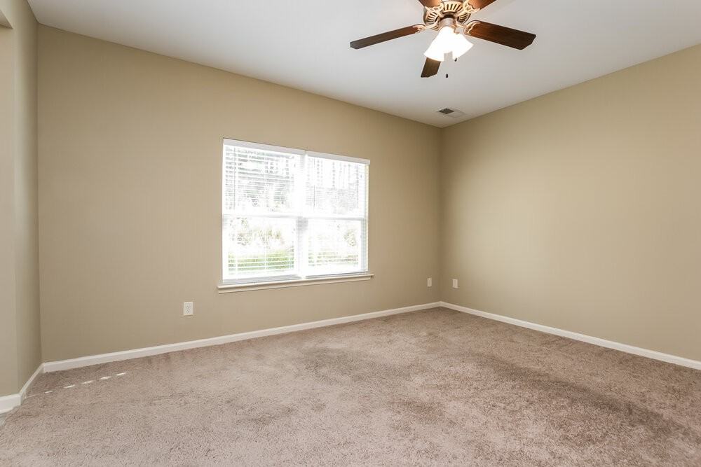 110 Hill Crest Cir - Photo 5 of 17