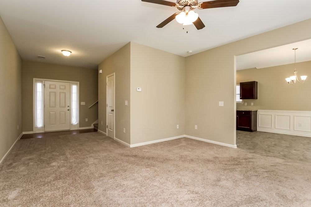 110 Hill Crest Cir - Photo 6 of 17