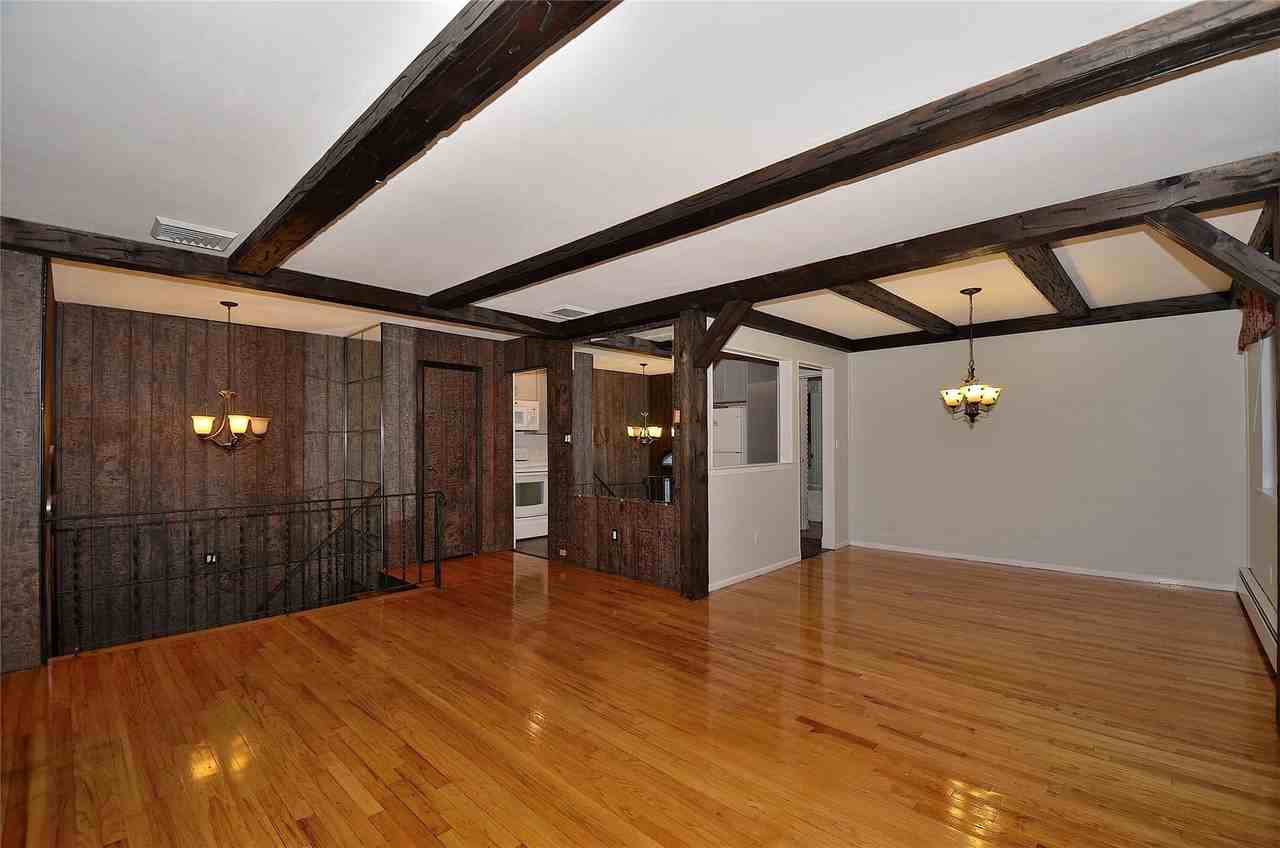 799 Grace St - Photo 3 of 20