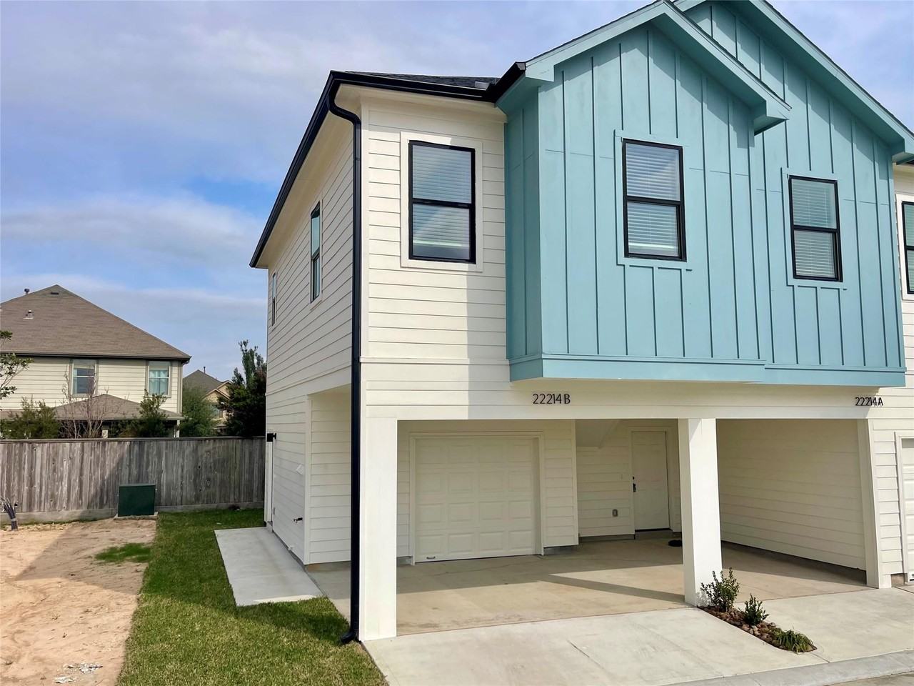 22214 Dutch Oven Dr - Photo 2 of 24