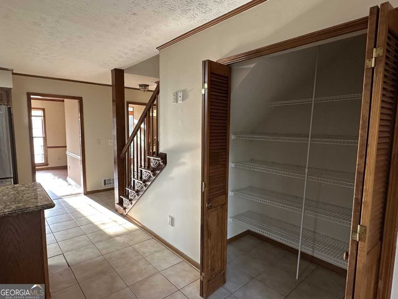 2490 Fairview Ln - Photo 6 of 21