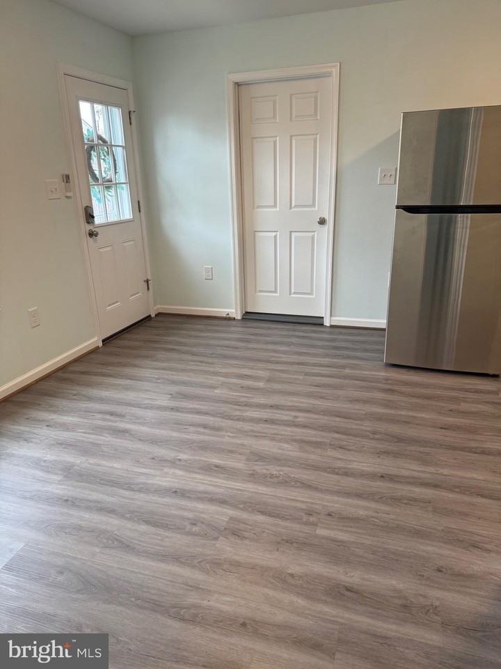 8456 Miramar Rd - Photo 2 of 10