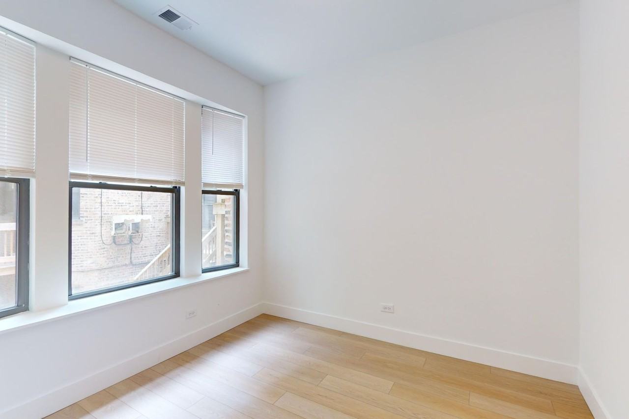 1154-56 E. 56th St - Photo 4 of 48