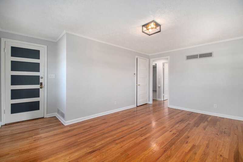 5517 Nw Radial Hwy - Photo 3 of 8