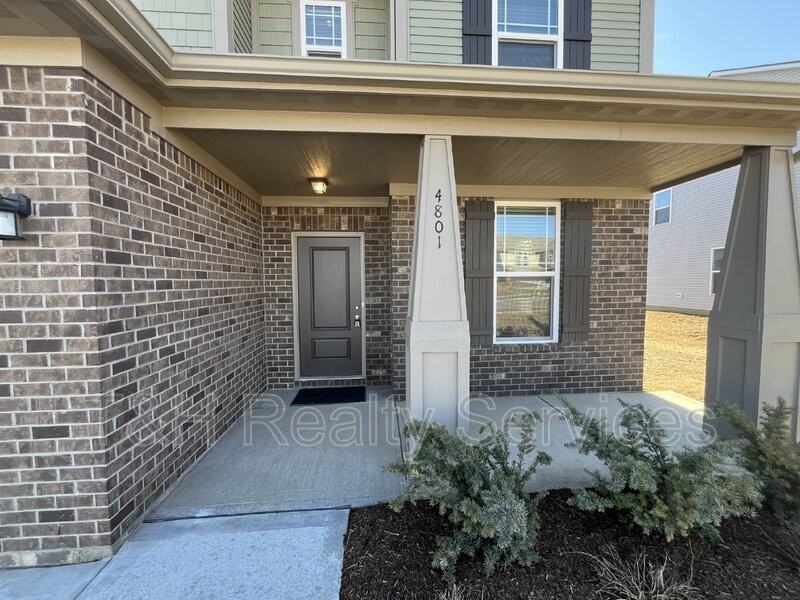 4801 E Summerfield Dr - Photo 3 of 50