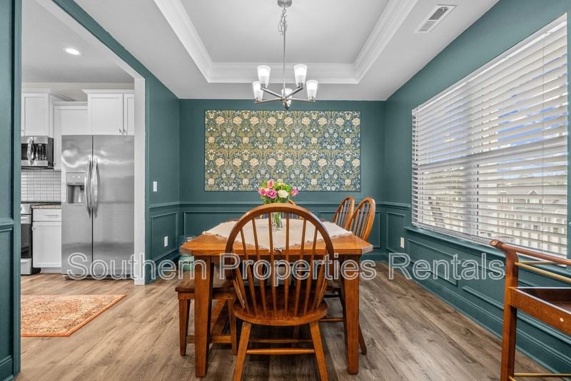 111 Spring Flowers Dr - Photo 2 of 22
