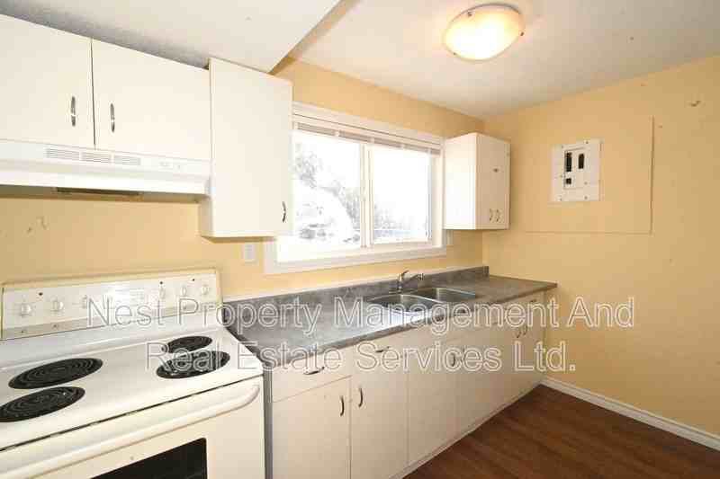 2424B Oak St #1 - Photo 5 of 12