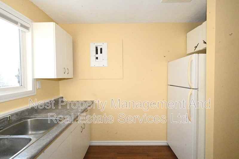 2424B Oak St #1 - Photo 7 of 12