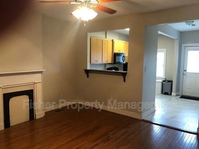 605 N 30th St - Photo 3 of 9