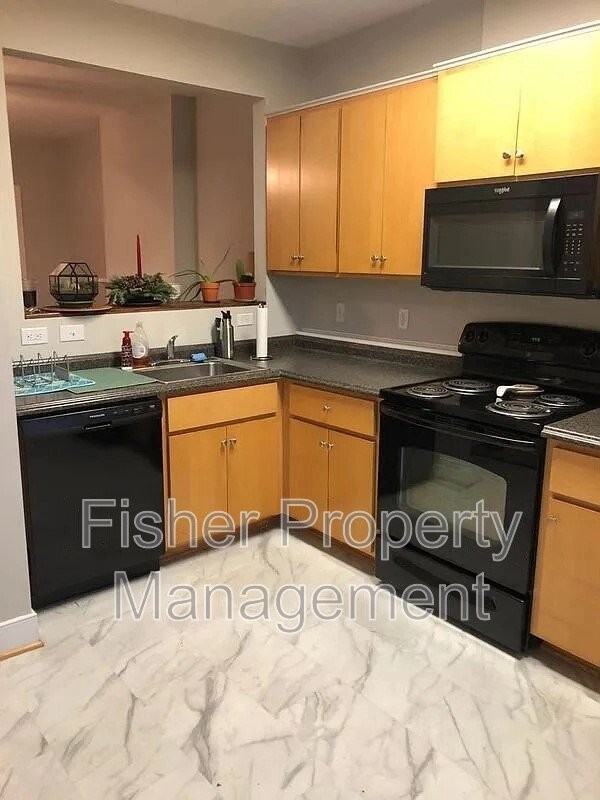 605 N 30th St - Photo 5 of 9