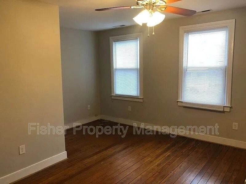 605 N 30th St - Photo 7 of 9