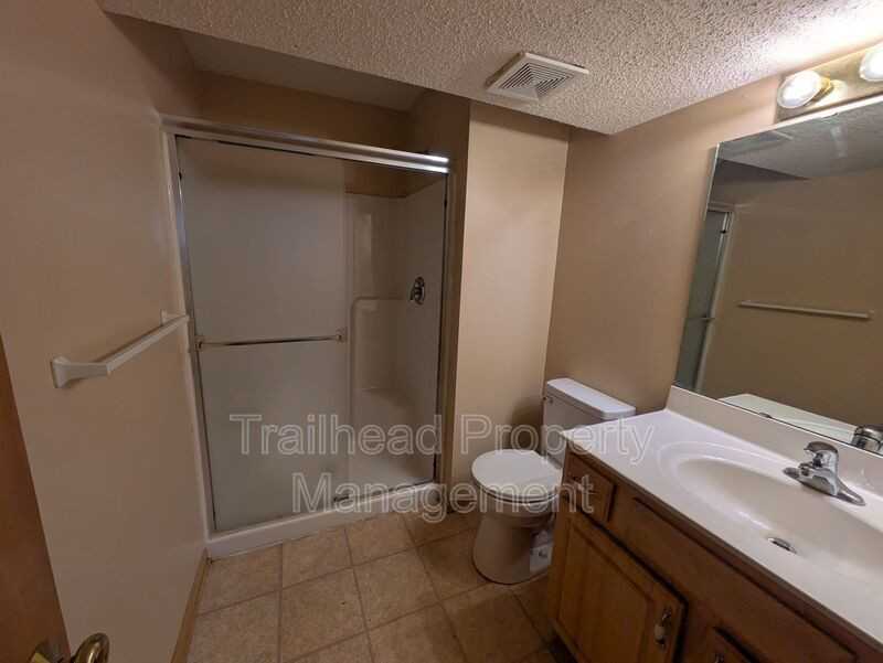 8416 Pershing Rd - Photo 5 of 19