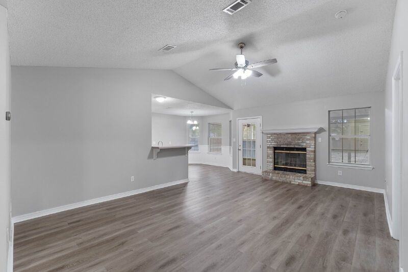 3014 La Salle Ct - Photo 3 of 25