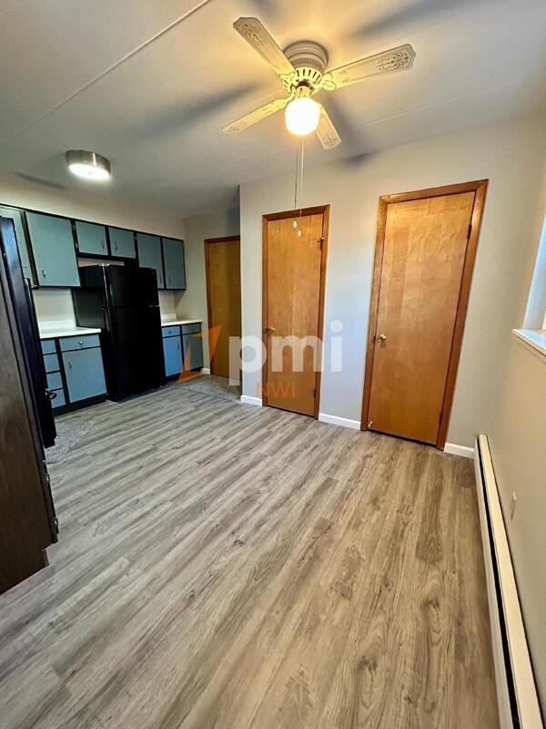 660 N Hobart Rd #1 - Photo 6 of 17