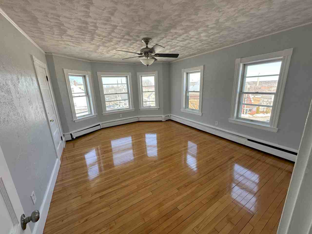 91 Foss St #3 - Photo 2 of 11