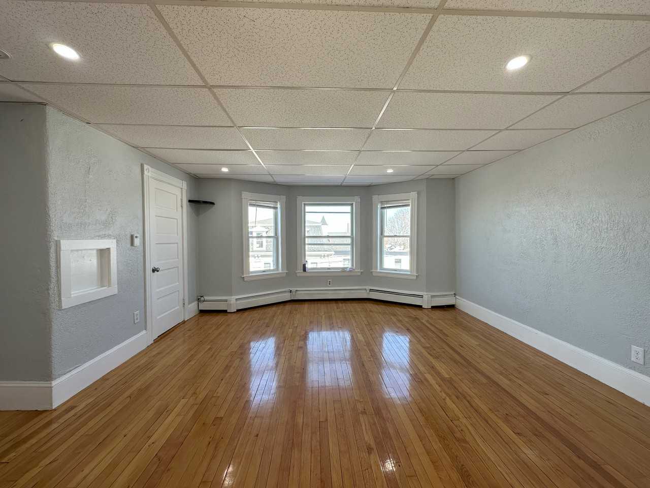 91 Foss St #3 - Photo 3 of 11