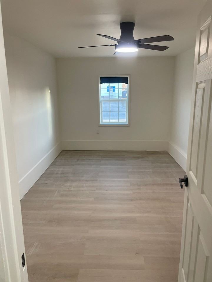 701 Se 60th St #701 - Photo 2 of 42