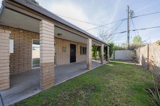 2219 W Morten Ave - Photo 1 of 1
