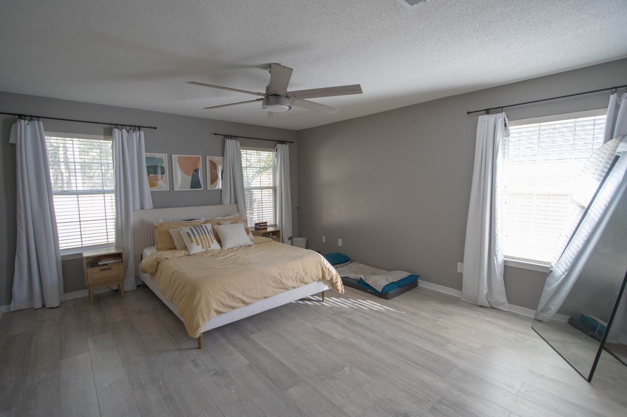 1232 Greystone Ln - Photo 3 of 35