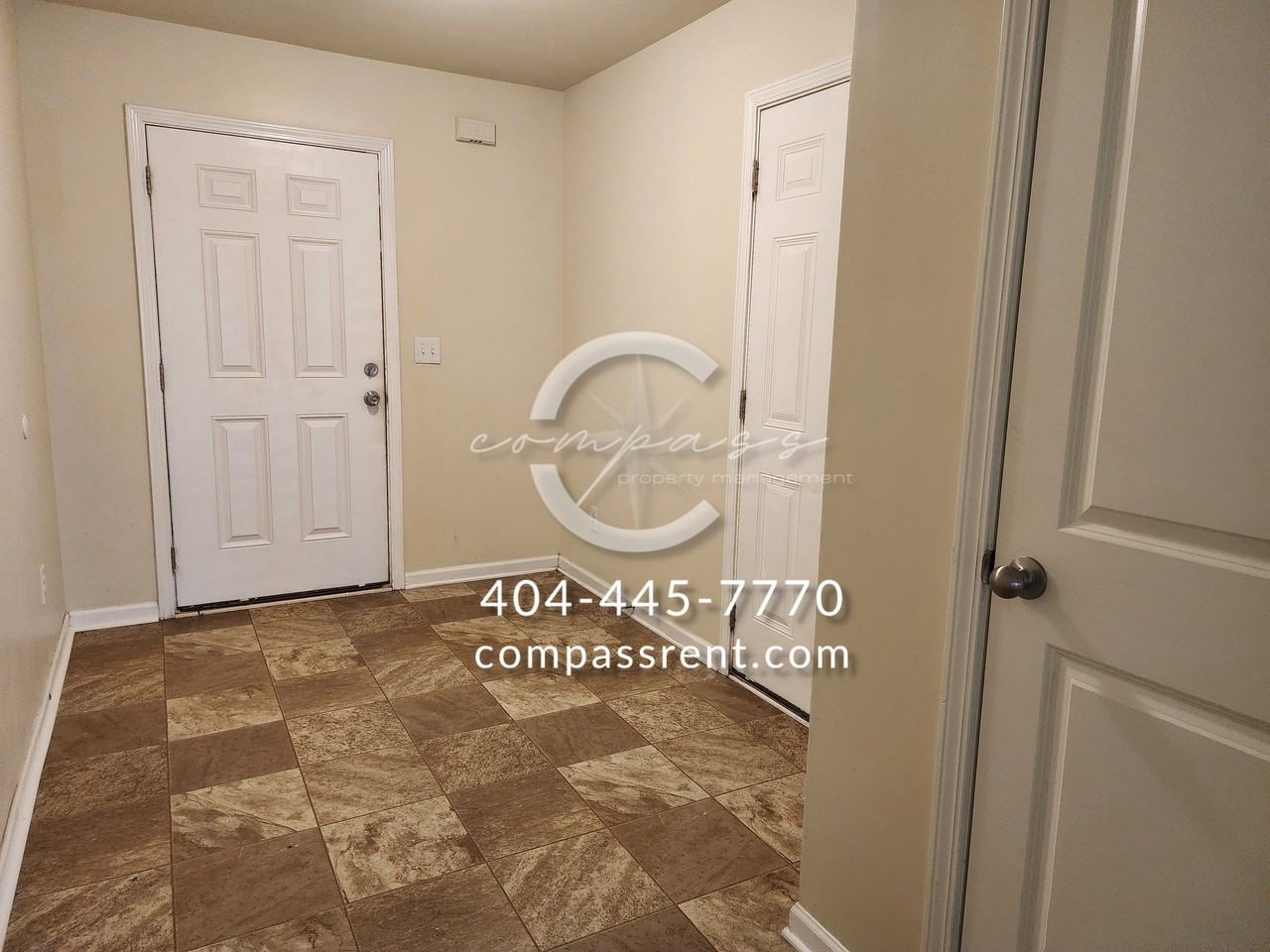2065 Belmont Cir - Photo 2 of 30
