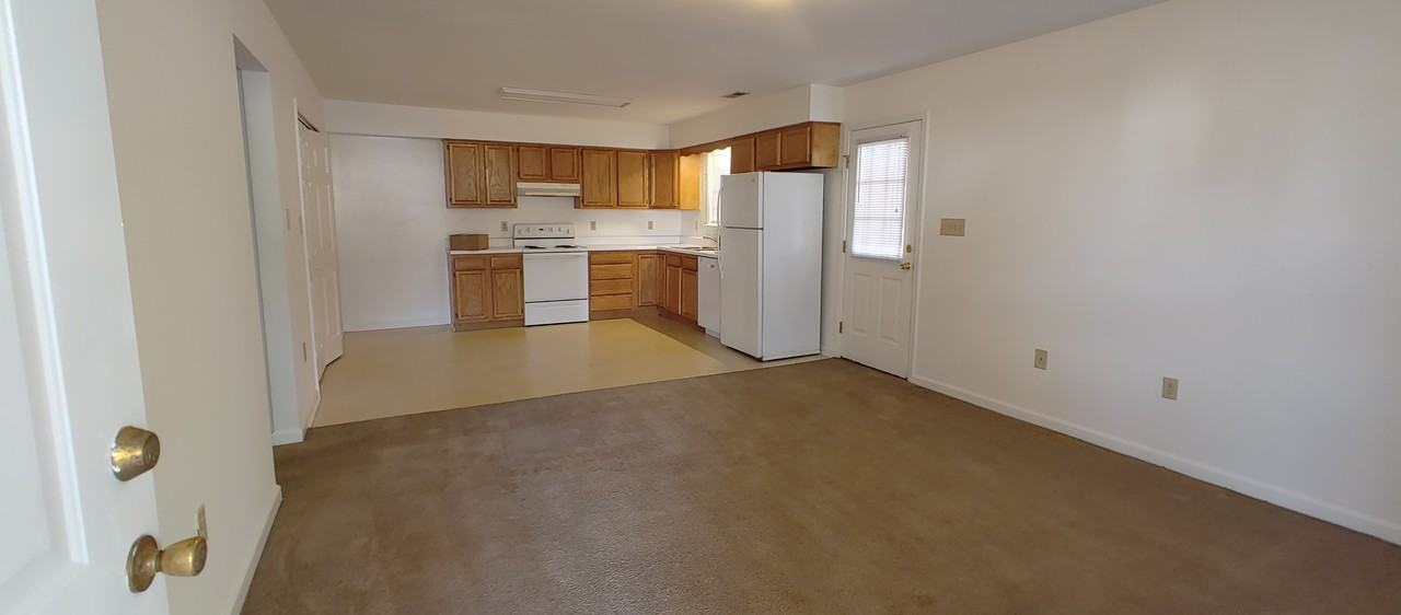 413 Chapman St - Photo 2 of 13