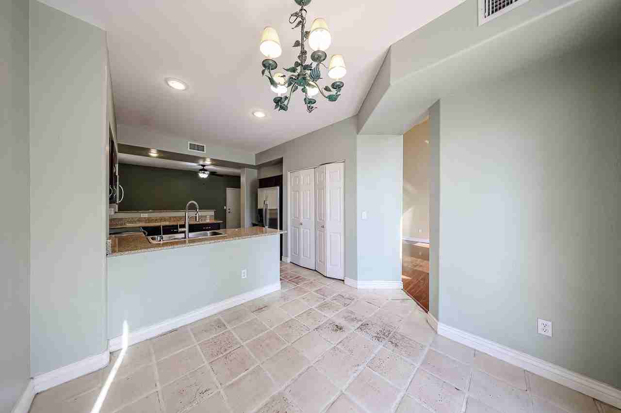 2127 E Nighthawk Way - Photo 4 of 44