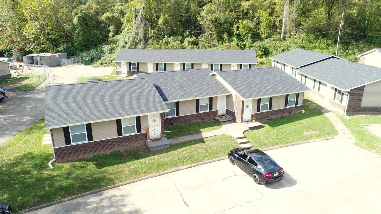 100 Solon Ct - Photo 3 of 15