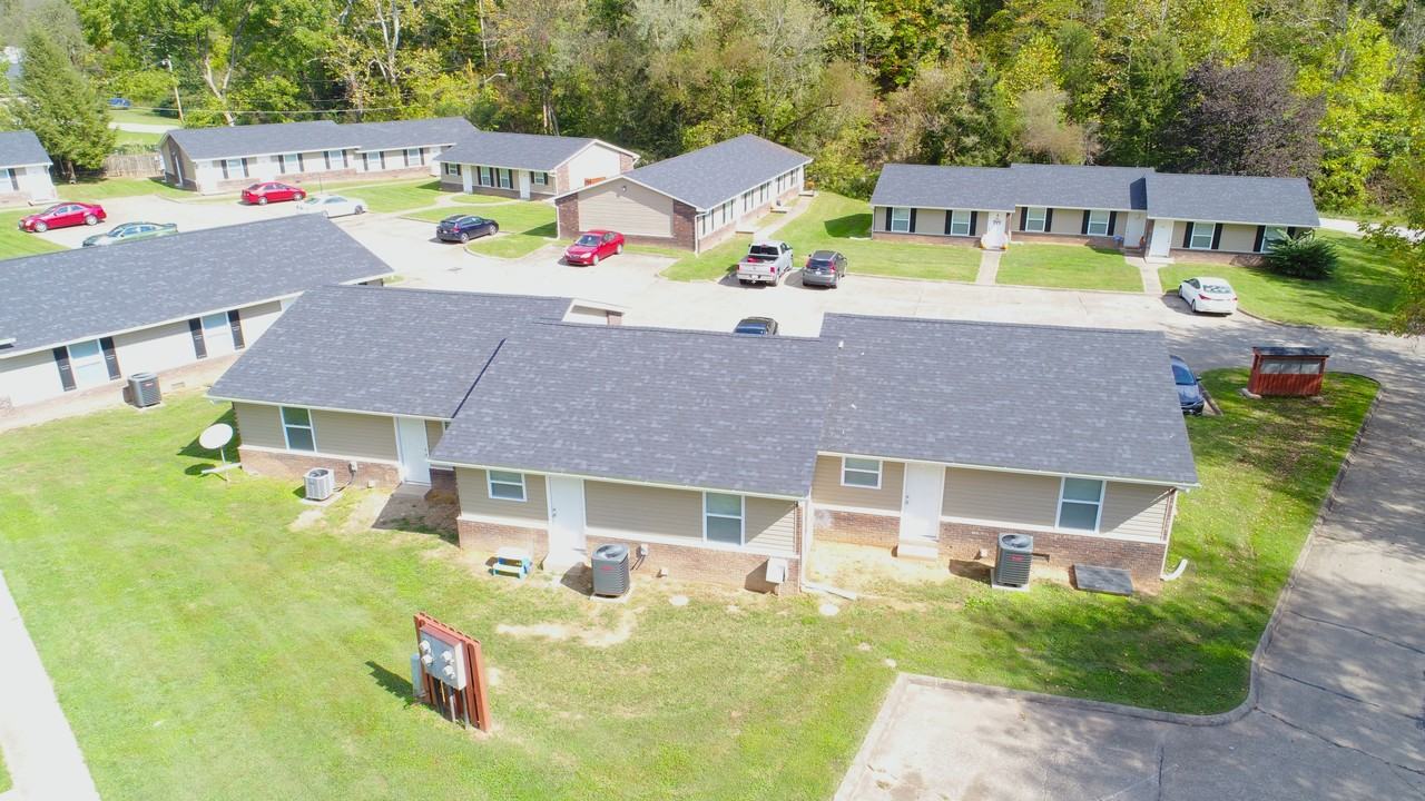 100 Solon Ct - Photo 4 of 15