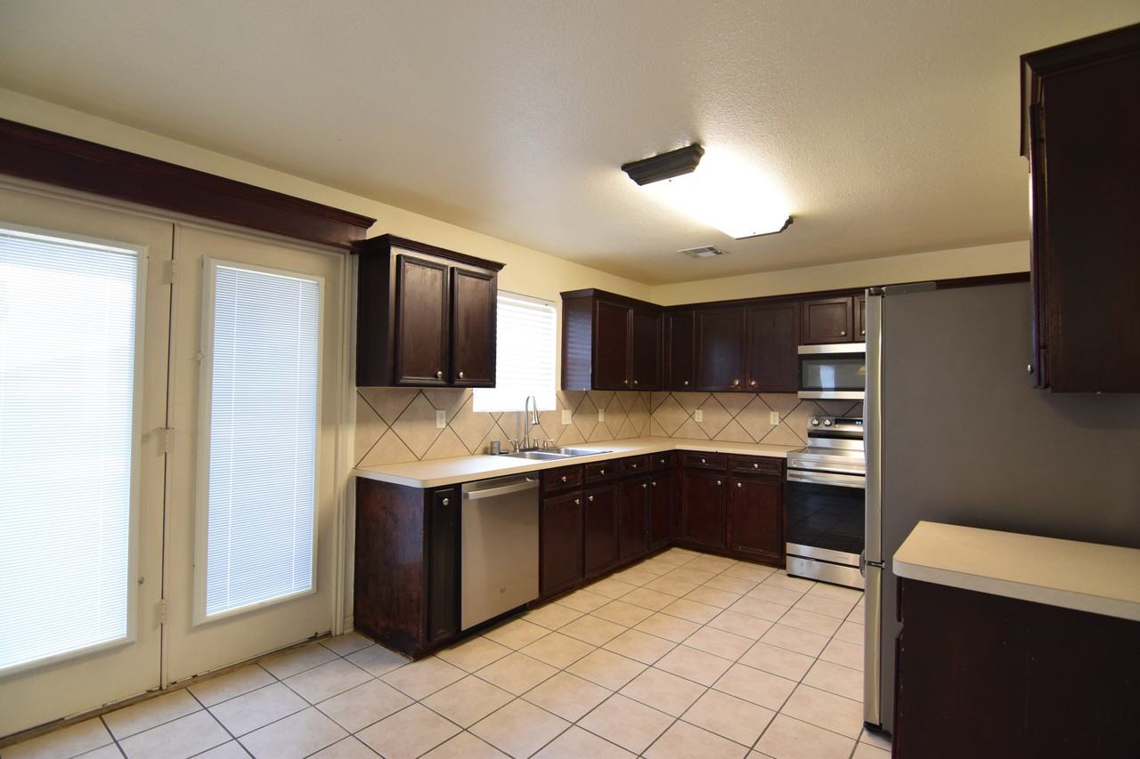 4003 Bull Run Dr - Photo 5 of 25