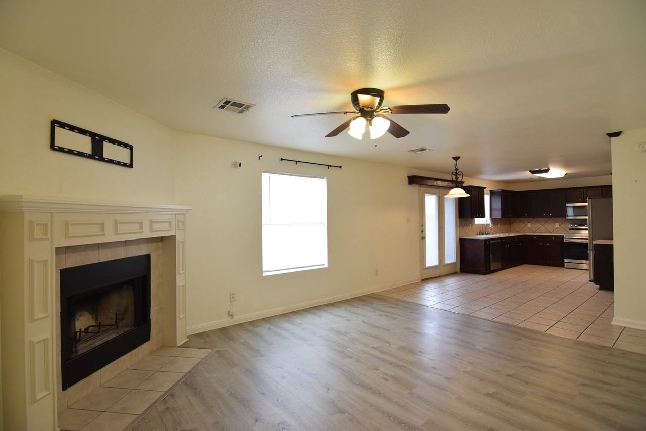 4003 Bull Run Dr - Photo 6 of 25