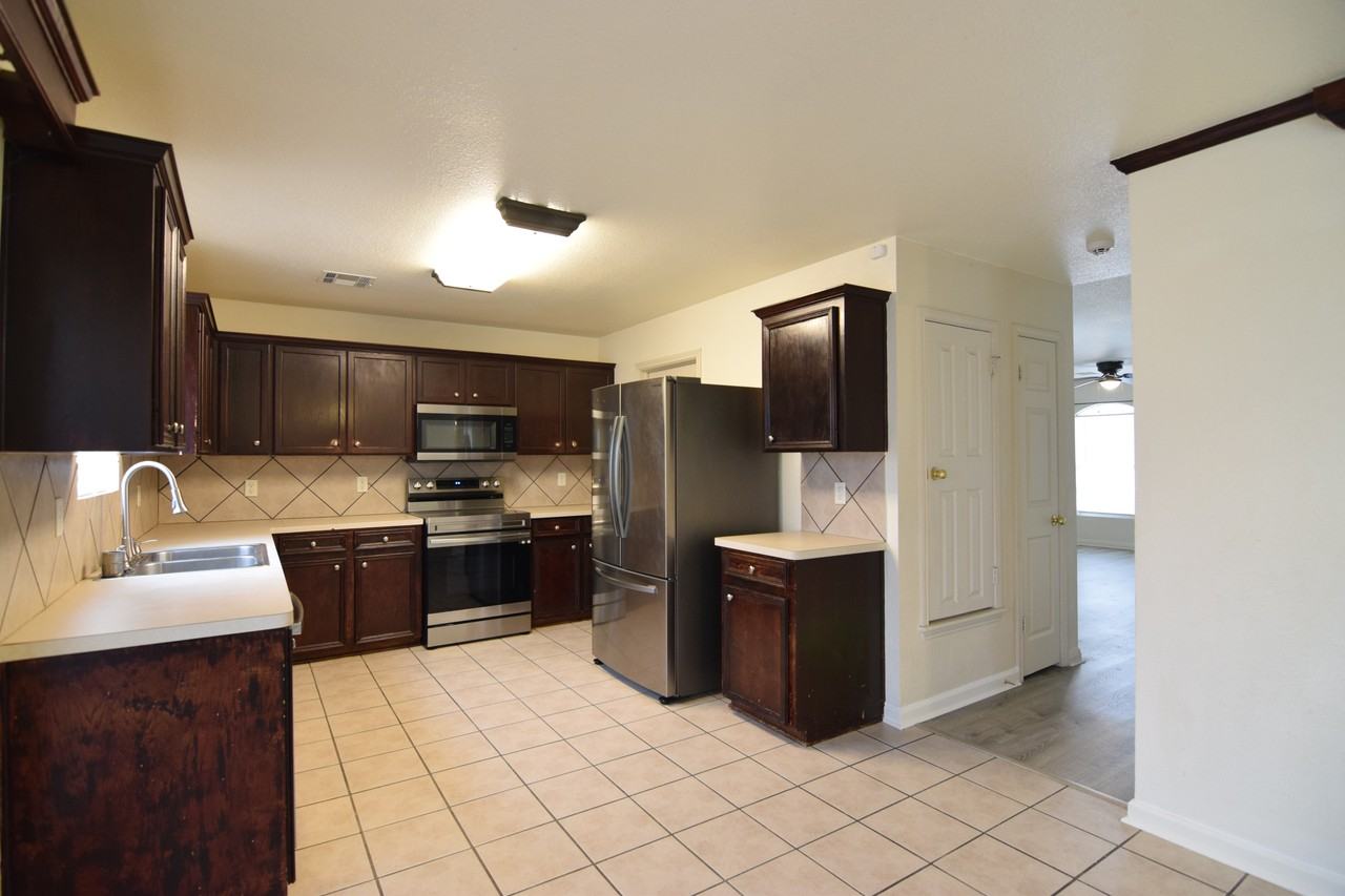 4003 Bull Run Dr - Photo 7 of 25