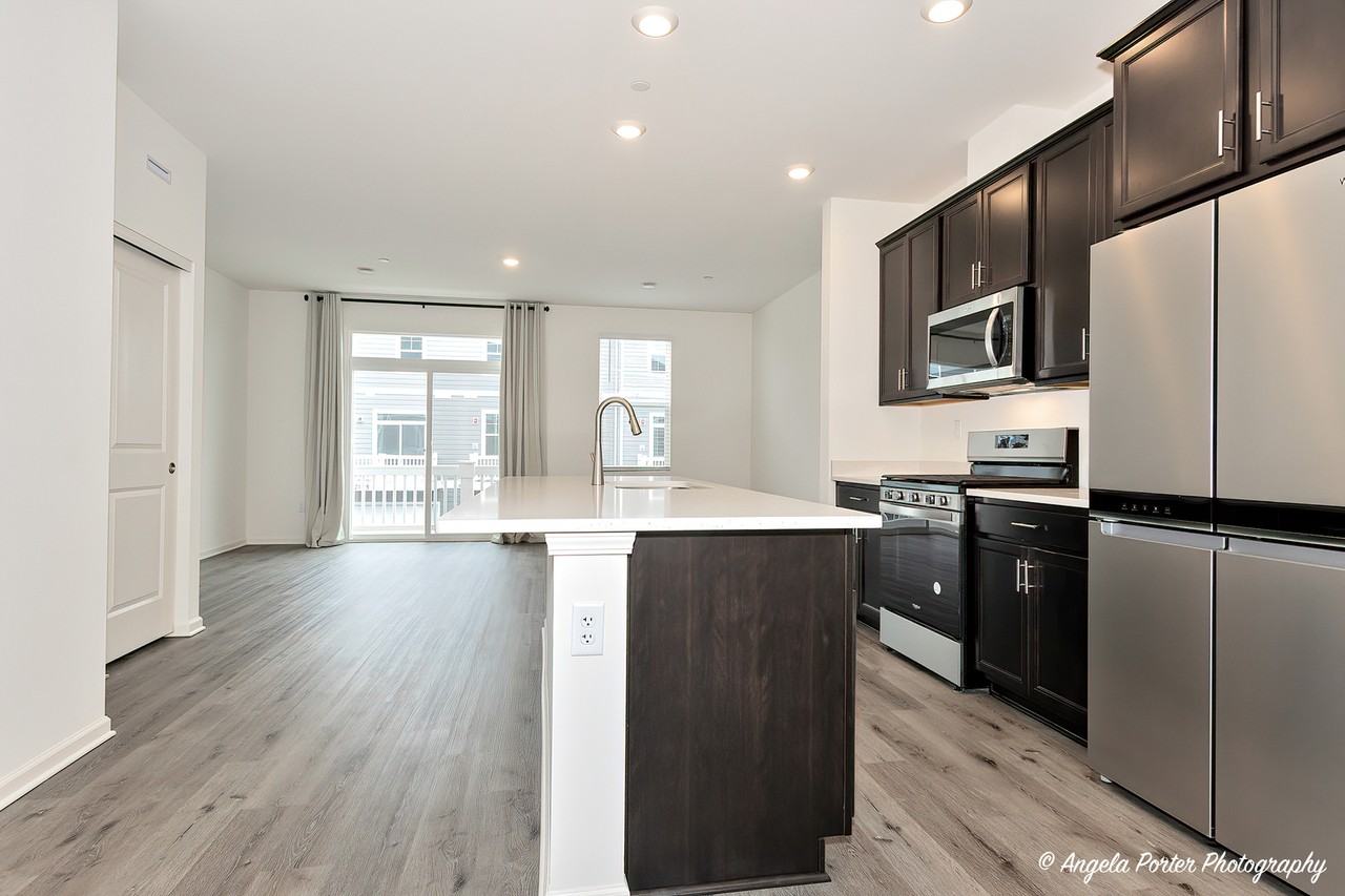 604 Acadia Ave #604 - Photo 2 of 20