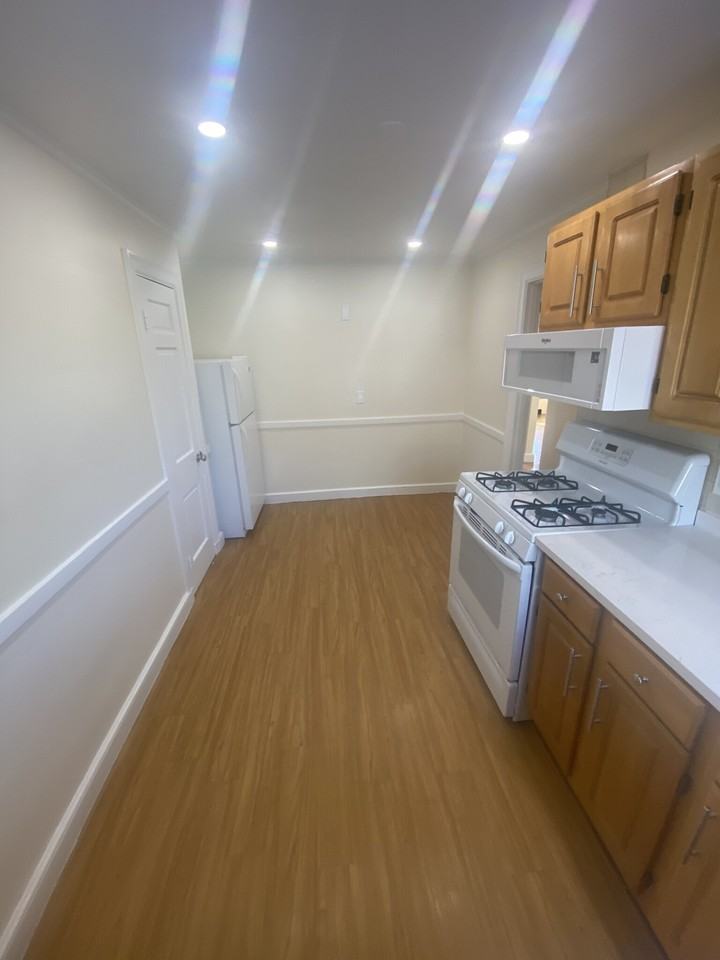 20 Bishop Rd #1 - Photo 2 of 7