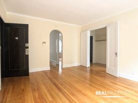 2106 W Ainslie St #CLS2 - Photo 1 of 1