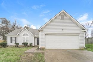 2400 Celosia Dr - Photo 1 of 1