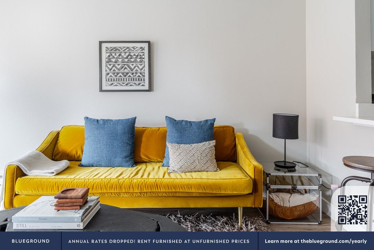 160 Brannan St #1809 - Photo 4 of 50