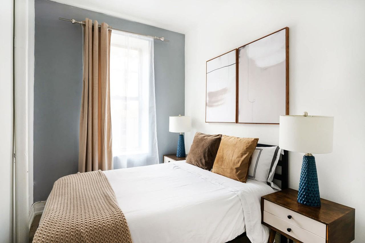 428 W 47th St #1021928P - Photo 6 of 24