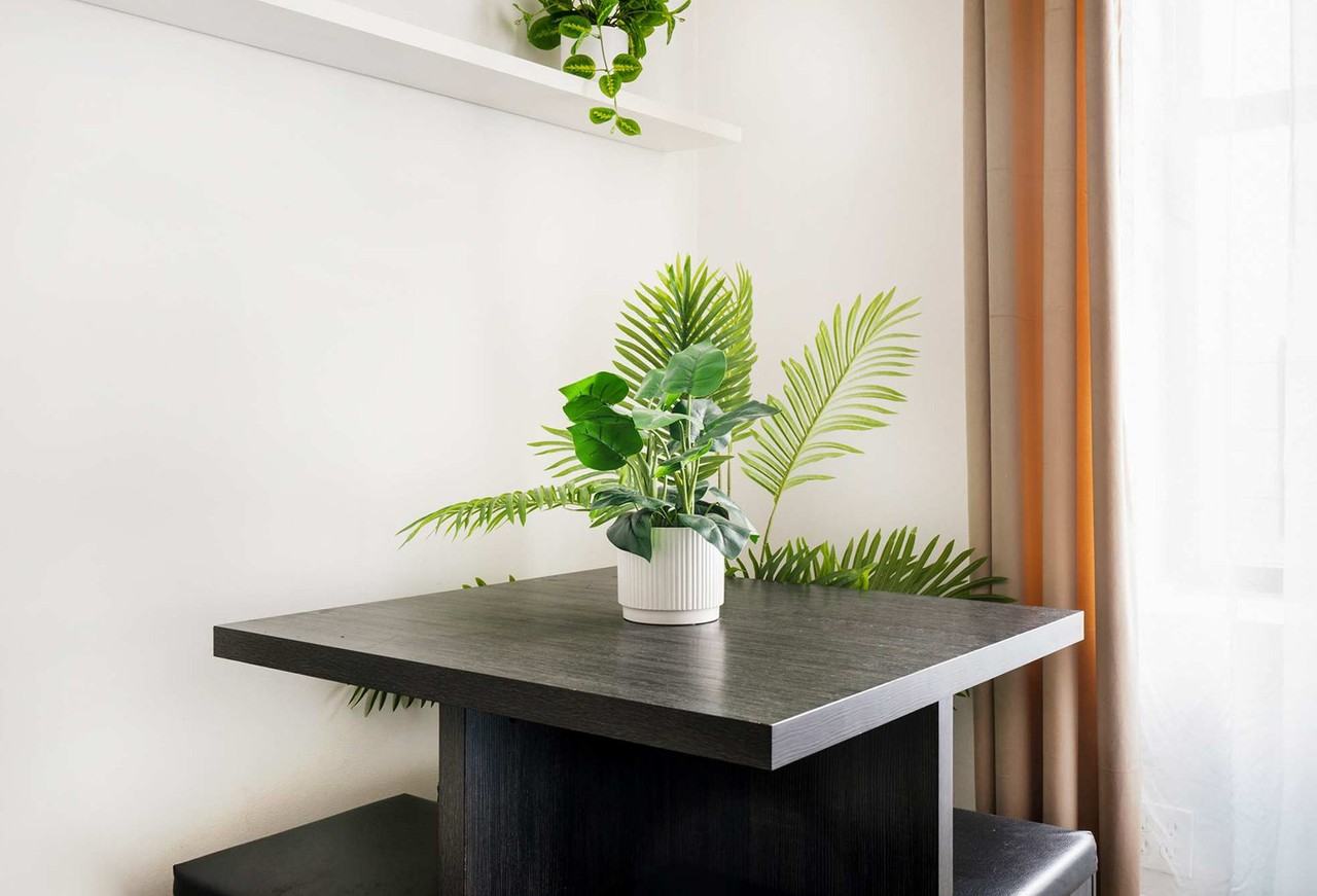 428 W 47th St #1021928P - Photo 7 of 24