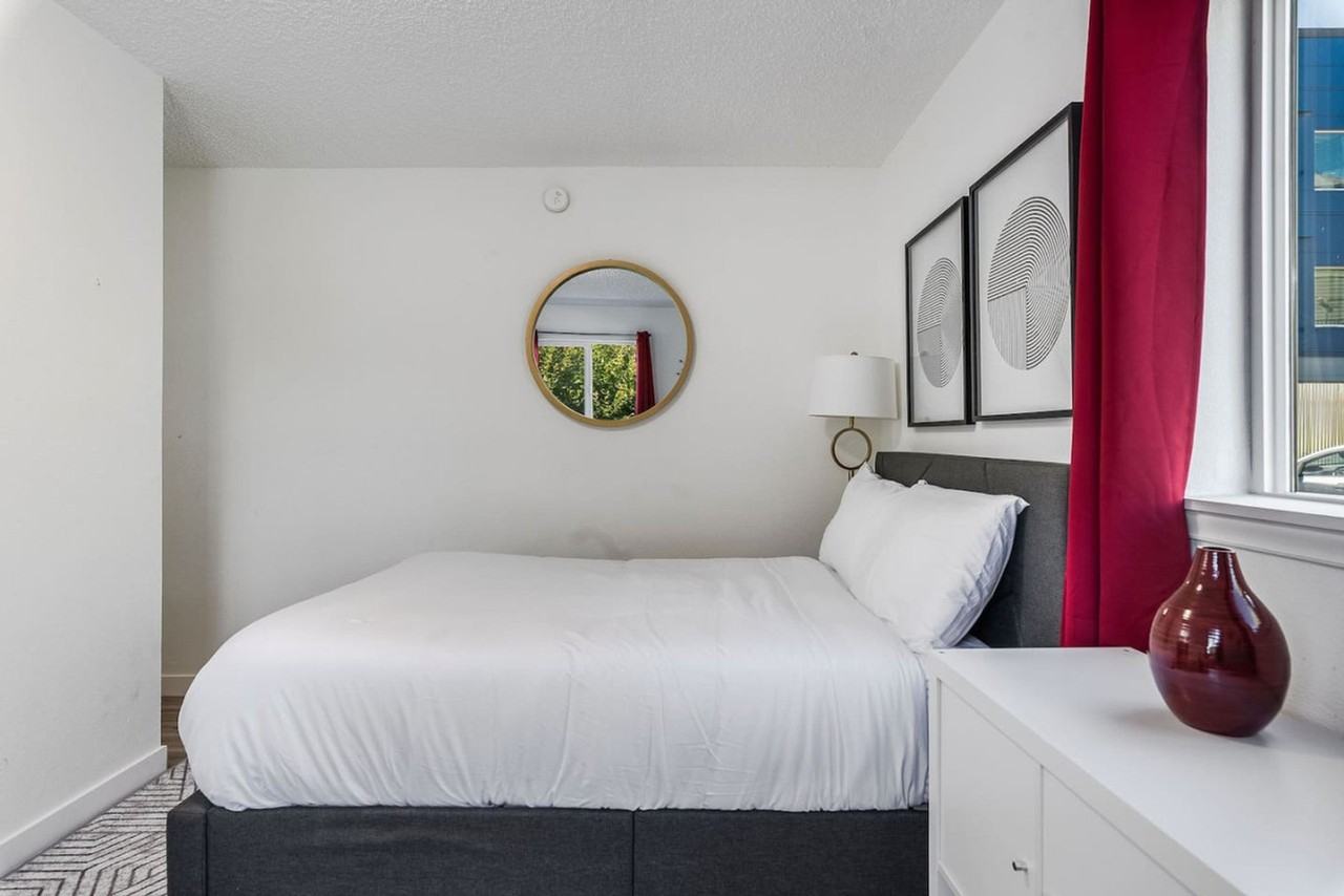 612 S 18th St #1045863P - Photo 6 of 12