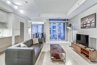 255A Queen St W - Photo 1 of 1
