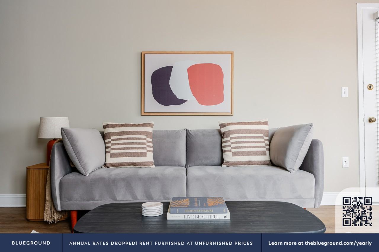 770 5th Street Northwest - Photo 4 of 41