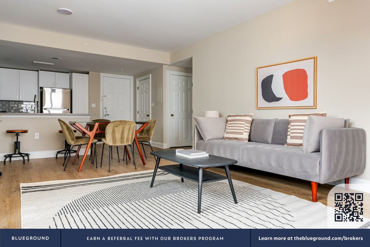 770 5th Street Northwest - Photo 5 of 41