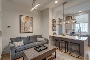 1120 Argyle Ave - Photo 1 of 1