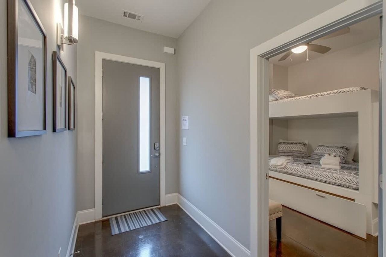 1120 Argyle Ave #1051679P - Photo 7 of 25