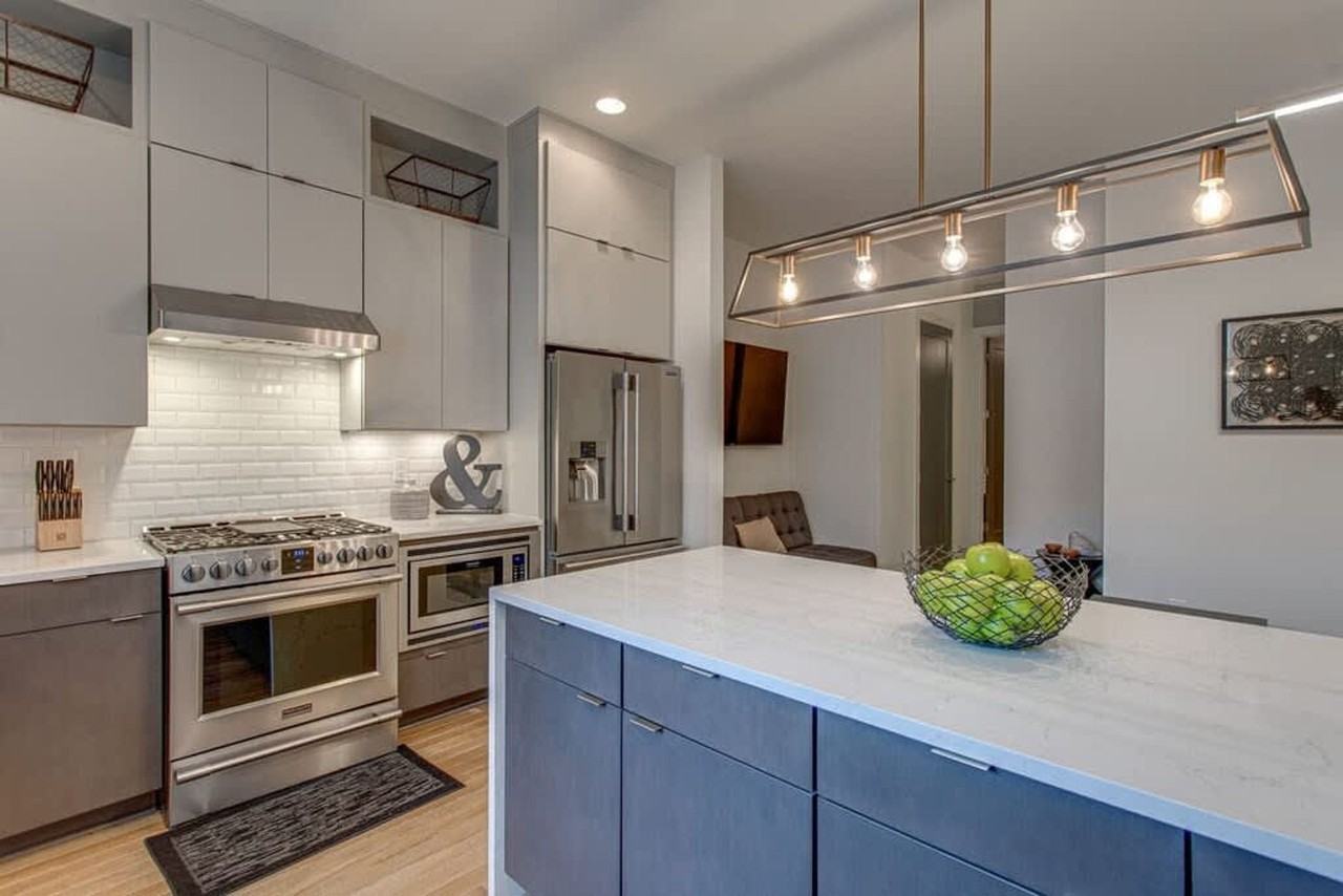 1120 Argyle Ave #1051679P - Photo 6 of 25